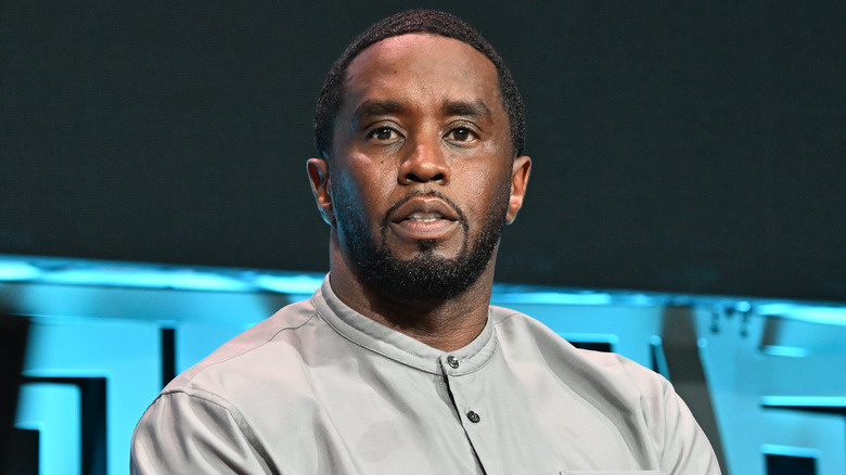  Seane"Diddy" Combs gray shirt