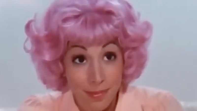 Mengapa Frenchy Menghilang Setengah Jalan Melalui Grease 2