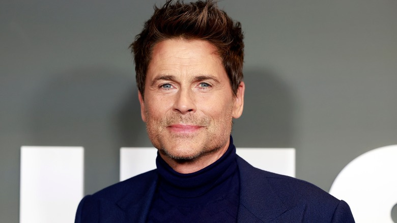 Por que Rob Lowe não estava feliz com seu momento bizarro no SNL com Brendan Fraser