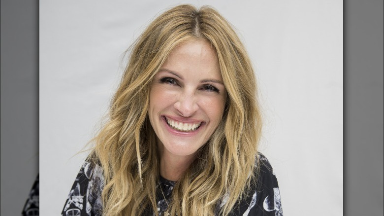   Júlia Roberts sorrindo