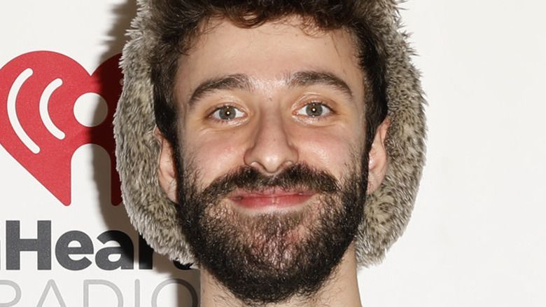 Настоящий смысл песни «Way Less Sad» от AJR