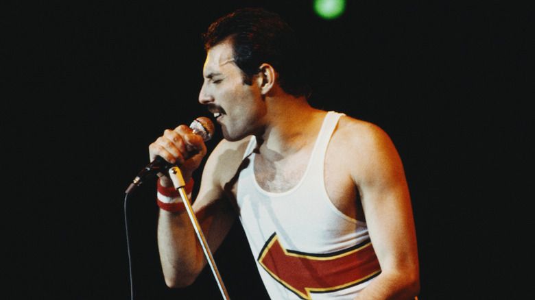 Freddie Mercury actuant