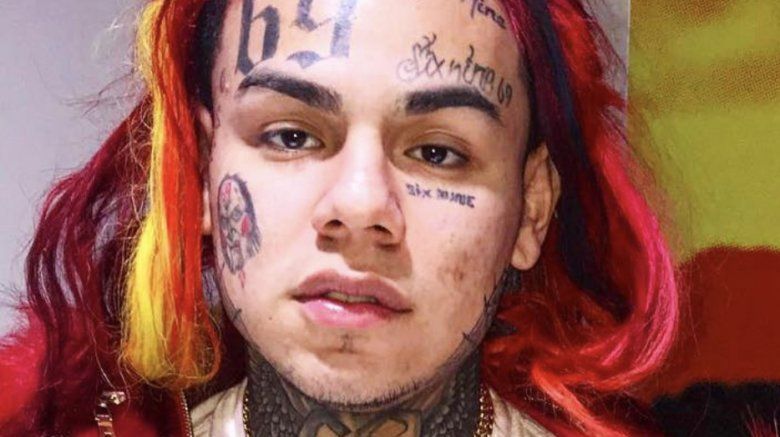 Рэпер Tekashi 6ix9ine признал себя виновным по 9 пунктам