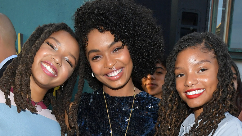 Chloe Dan Halle Bailey Berteman Dengan Yara Shahidi Jauh Sebelum Dewasa
