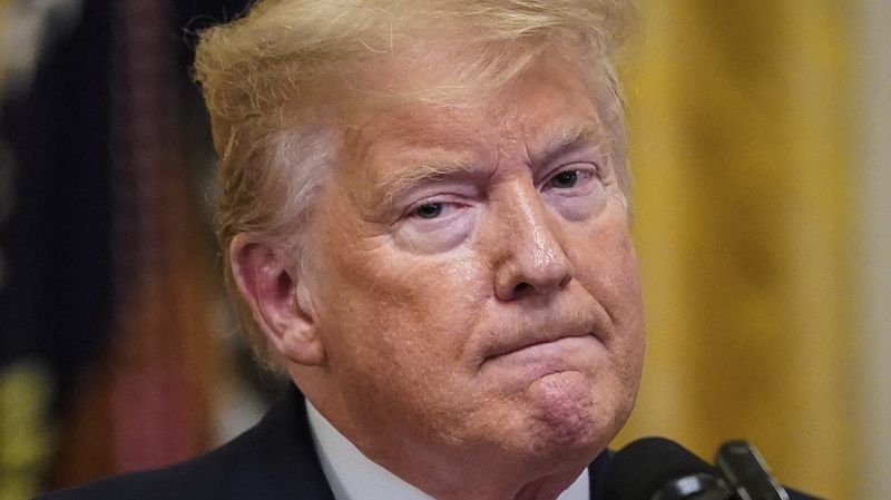 هذا التمثال لدونالد ترامب في CPAC هو قلب الرؤوس. هنا لماذا