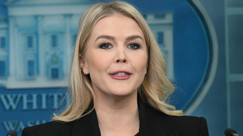   Tisková sekretářka Bílého domu Karoline Leavitt drží denní tiskový briefing v Bílém domě ve Washingtonu, DC, 5. února 2025.