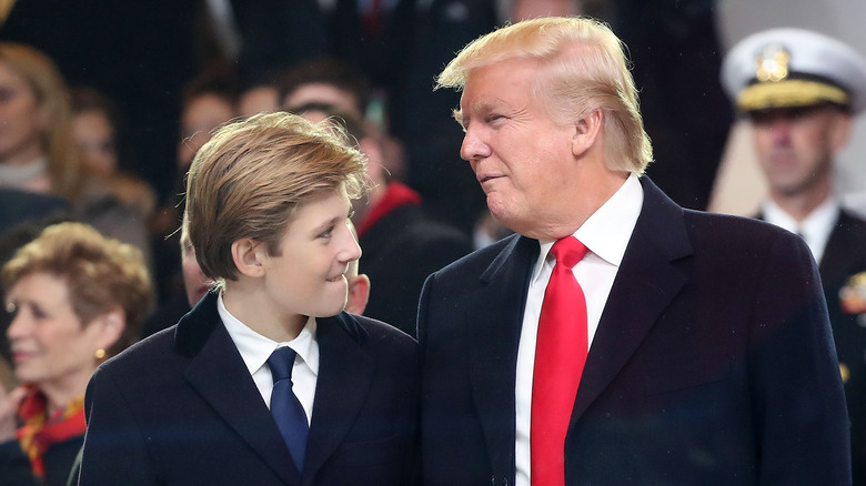   バロン・トランプとドナルド・トランプが話す
