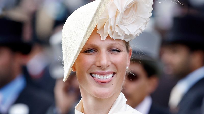 Zara Tindall isplazi jezik