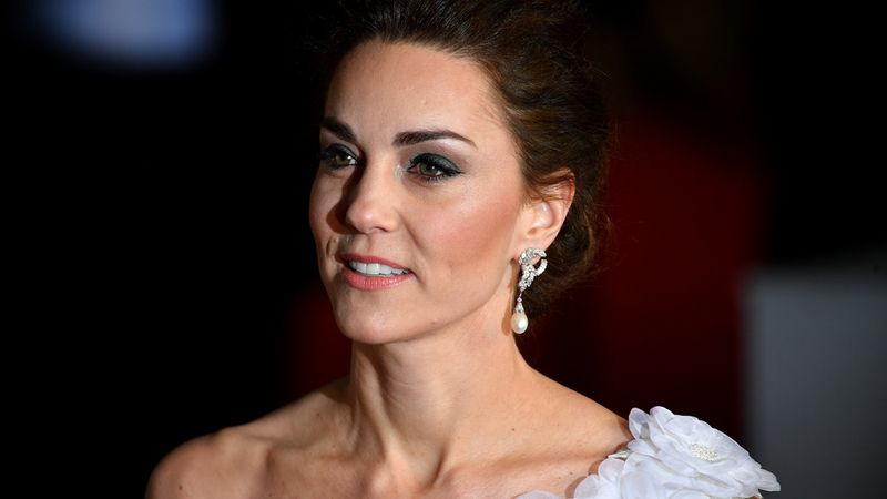 Kate Middleton se šklebí