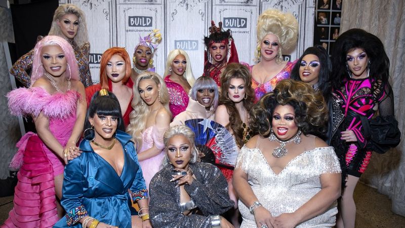 Čo potrebujete vedieť o Faux Queens na RuPaul's Drag Race