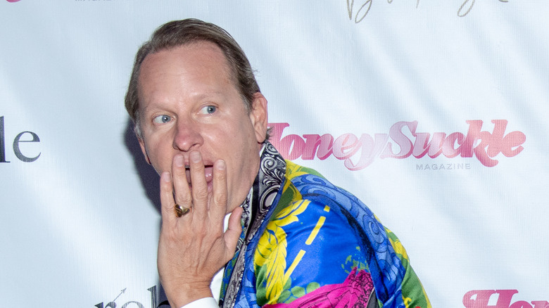  Carson Kressley sieht überrascht aus